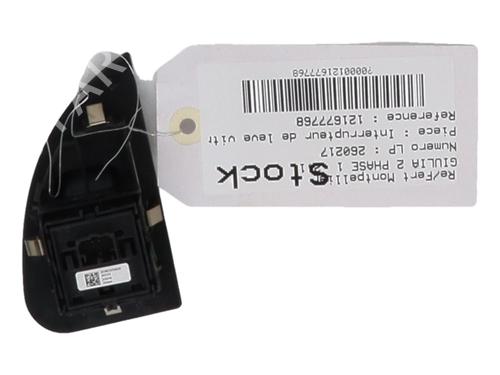 left-rear-window-switch-alfa-romeo-giulia-952_-2015-32449500 main image