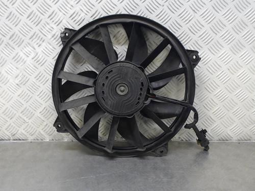 Used Radiator fan PEUGEOT 5008 (0U_, 0E_) 1.6 HDi (110 hp) 23057360
