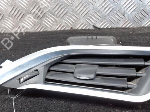 Used Air vent PEUGEOT 208 I (CA_, CC_) 1.6 HDi (92 hp) 23833047