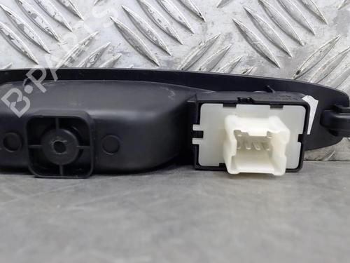 Used Left rear window switch Left rear window switch RENAULT ZOE (BFM_) ZOE (BFMC, BFMD) (136 hp) 23834135 23834135