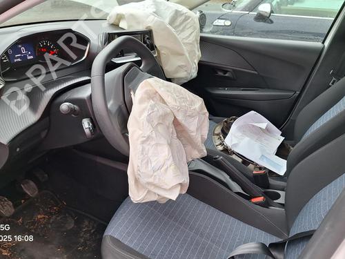 Radio PEUGEOT 208 II (UB_, UP_, UW_, UJ_) 1.2 PureTech 75 | BP28385654E6