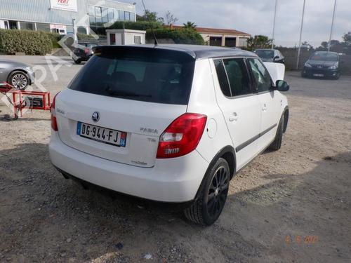 Headlight switch SKODA FABIA II (542) 1.2 TSI | BP23059788I24 - Image 9