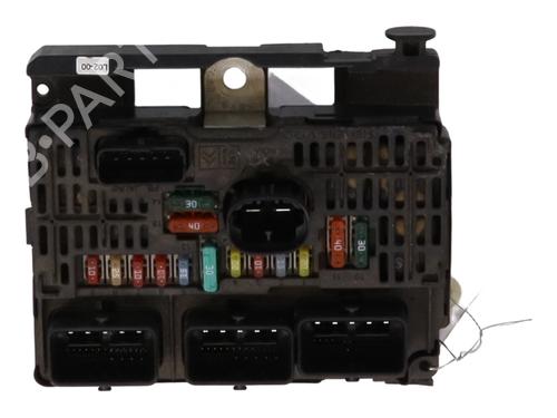 Used Fuse box CITROËN C6 (TD_) 2.7 HDi (204 hp) 30861590