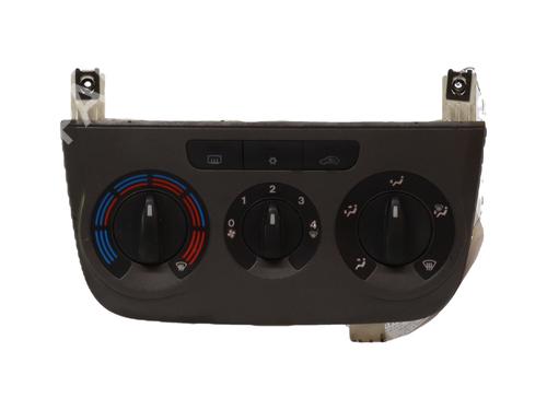 Used Climate control FIAT GRANDE PUNTO (199_) 1.3 D Multijet (75 hp) 29300777