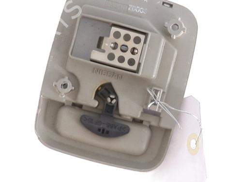 interior-roof-light-nissan-navara-np300-d40-2004-28091470 main image