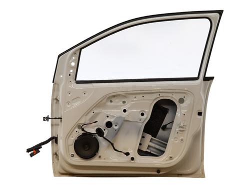 right-front-door-vw-up-121-122-bl1-bl2-bl3-123-2011-35925847 main image