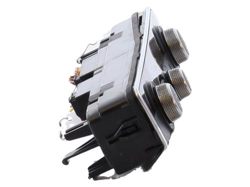 climate-control-audi-q2-gab-gag-2016-28091423 main image