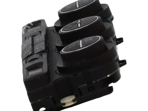 Used Climate control Climate control 37992985 37992985