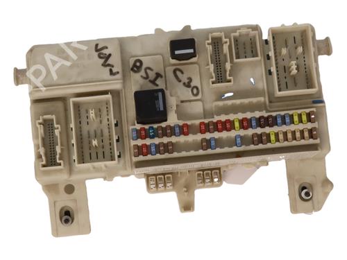 Used Fuse box Fuse box 37080032 37080032