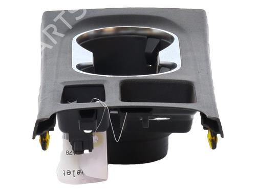 Used Cup/Object holder Cup/Object holder RENAULT CAPTUR II (HF_) E-TECH 145 (HFMU) (143 hp) 28089732 28089732