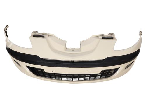 Used Front bumper LANCIA YPSILON (843_) 1.3 JTD (843.AXD11, 843.AXD1A) (70 hp) 31038877