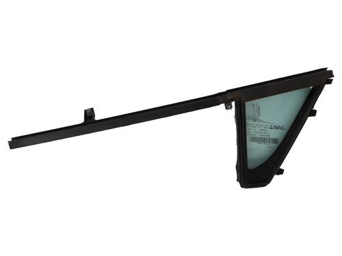 hjre-foran-trekantet-rude-renault-zoe-bfm_-2012-32750755 main image