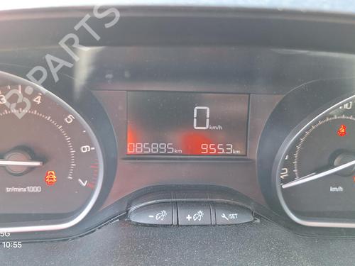 Right headlight PEUGEOT 208 I (CA_, CC_) 1.2 VTI 82 | BP29142164C29 
