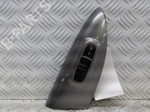 Used Right front window switch Right front window switch NISSAN JUKE (F15) 1.5 dCi (110 hp) 23057807 23057807