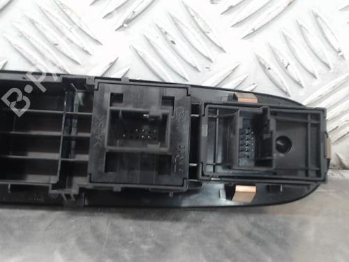 Used Left front window switch Left front window switch FIAT PUNTO (199_) 1.2 (199AXZ1A, 199BXZ1A) (69 hp) 23056859 23056859