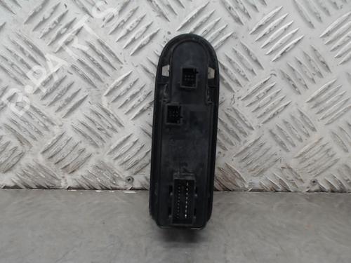 Used Left front window switch Left front window switch PEUGEOT 508 I (8D_) 2.0 HDi (163 hp) 23058636 23058636