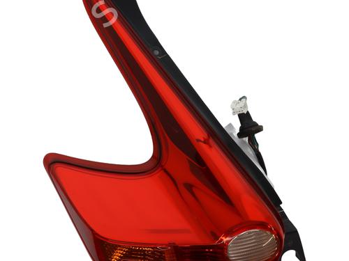 Used Left taillight NISSAN JUKE (F15) 1.5 dCi (110 hp) 23324432