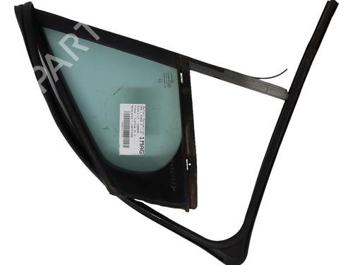 Vidro triangular frente esquerdo Vidro triangular frente esquerdo 37036699 37036699