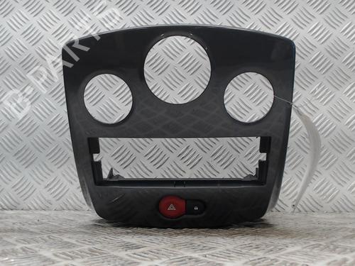 Used Warning switch RENAULT CLIO III (BR0/1, CR0/1) 1.5 dCi (BR17, CR17) (86 hp) 23057812