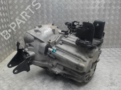 Gearbox HYUNDAI SONATA V (NF) 2.0 CRDi | BP23833027M3