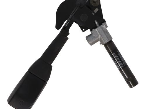 seat-buckle-bmw-5-e39-1995-1996-1997-1998-1999-2000-2001-2002-2003-33202347 main image