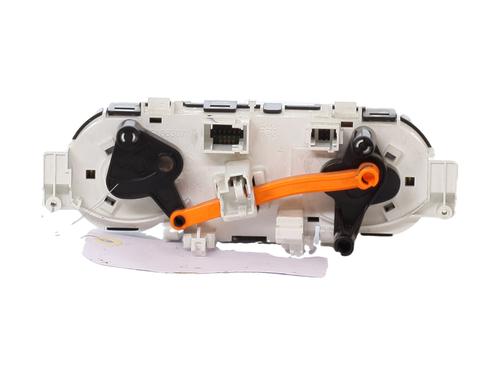 Climate control PEUGEOT 208 I (CA_, CC_) 1.2 VTi 68 / PureTech 68 | BP28091458I5 