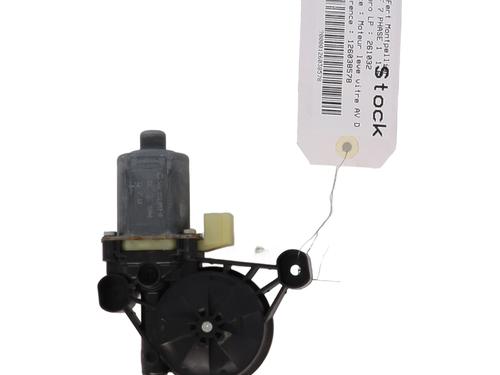 Used Right front window motor Right front window motor VW GOLF VII (5G1, BQ1, BE1, BE2) [2012-2021] 35795226 35795226