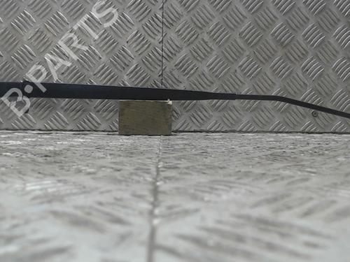 Used Front windshield wiper arm RENAULT LAGUNA Coupe (DT0/1) 2.0 dCi (DT01, DT08, DT09, DT0K, DT12, DT1C, DT1D, DT1M,... (150 hp) 23833340