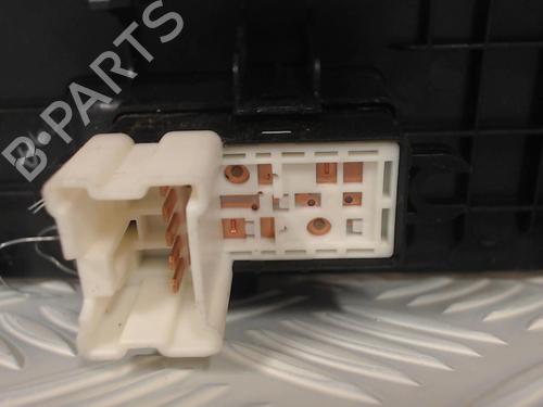 Used Right front window switch Right front window switch NISSAN MICRA IV (K13K, K13KK) 1.2 (80 hp) 23057931 23057931