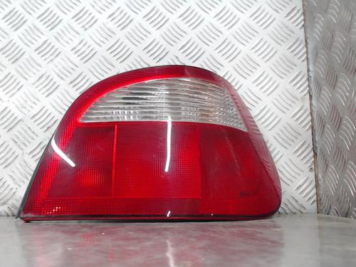 Feu arrière droit RENAULT MEGANE I (BA0/1_) 1.6 16V (BA04, BA0B, BA11, BA1J, BA16, BA19, BA1K, BA1V,... (107 hp) 23054403