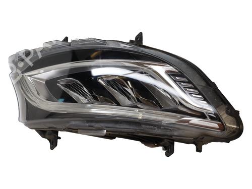 Used Right headlight MERCEDES-BENZ SPRINTER 3,5-t Van (B907, B910) 315 CDI RWD (907.631, 907.633, 907.635, 907.637) (150 hp) 31216667