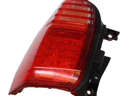 Used Left taillight Left taillight PEUGEOT 5008 (0U_, 0E_) 1.6 BlueHDi 120 (120 hp) 33657403 33657403