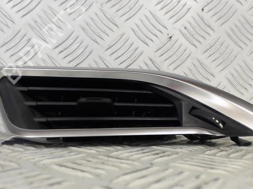 Air vent PEUGEOT 208 I (CA_, CC_) 1.6 HDi | BP23833283I21