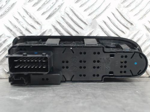 Used Left front window switch Left front window switch CITROËN C3 II (SC_) 1.6 HDi (92 hp) 23058839 23058839
