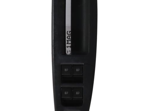 Interrupteur de vitre avant gauche VW POLO IV (9N_, 9A_) 1.2 12V (64 hp) 29028288