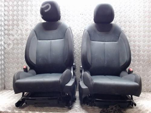 Seats set CITROËN C4 II (NC_) 1.6 HDi 110 | BP23059220C78 