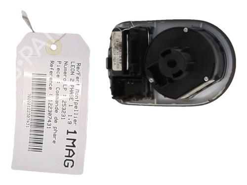 Interruttore luci Interruttore luci SEAT LEON (1P1) 1.9 TDI (105 hp) 33981897 33981897