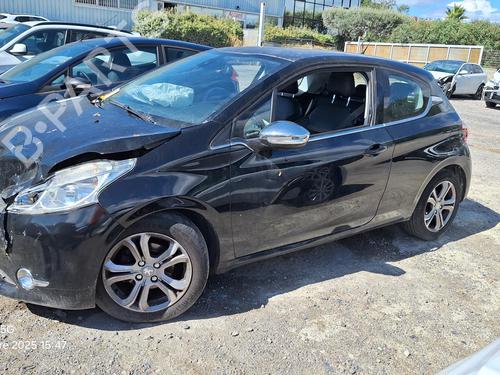 Interior roof light PEUGEOT 208 I (CA_, CC_) 1.6 HDi | BP29863252I8