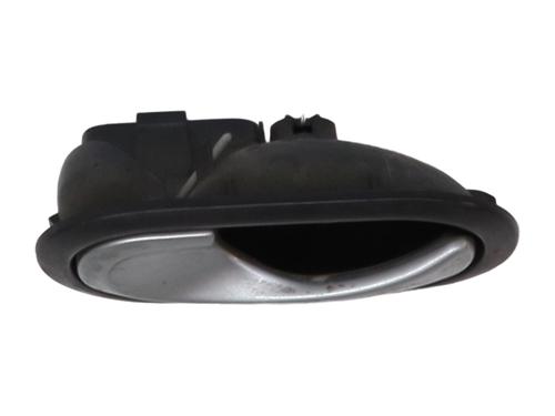 Used Front left interior door handle Front left interior door handle RENAULT CLIO III (BR0/1, CR0/1) 1.2 16V (BR0P, CR0P) (101 hp) 29974213 29974213