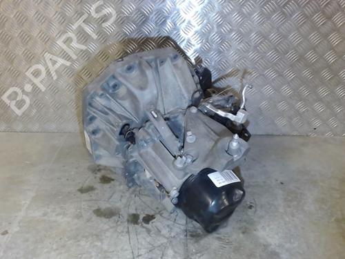 Used Gearbox Gearbox RENAULT TWINGO II (CN0_) 1.5 dCi (CN0E) (64 hp) 23059443 23059443