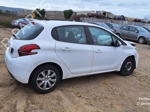 Used Parts PEUGEOT 208 I (CA_, CC_)  1.5 BlueHDI 100  4555788