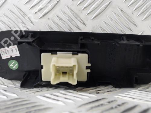 Used Right front window switch RENAULT CLIO IV (BH_) 1.5 dCi 75 (75 hp) 23055540