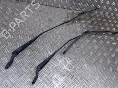 Used Front windshield wiper arm PEUGEOT PARTNER Box Body/MPV 1.6 HDi 16V (90 hp) 23060798