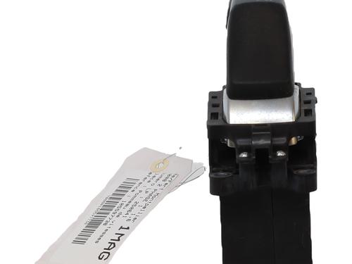 Used Shift knob Shift knob PEUGEOT 3008 II SUV (MC_, MR_, MJ_, M4_) Hybrid (224 hp) 33417323 33417323