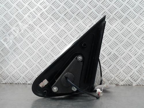 Used Right mirror Right mirror 23059107 23059107
