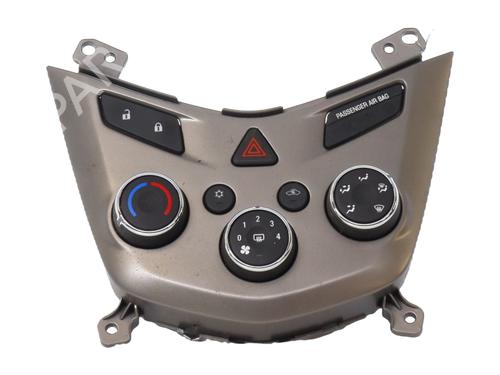 climate-control-chevrolet-aveo-hatchback-t300-2011-26395230 main image