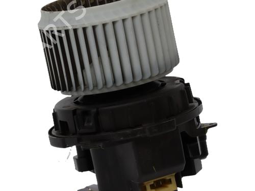 Used Heater blower motor Heater blower motor RENAULT CLIO V (B7_) 1.3 TCe 130 (B7MF) (131 hp) 39546139 39546139