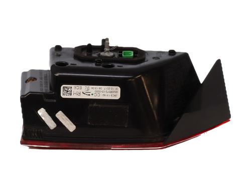 right-tailgate-light-jaguar-e-pace-x540-2017-36859215 main image