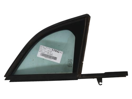 Used Front right quarter glass Front right quarter glass DS DS 3 (SA_) 1.2 THP 110 / PureTech 110 (SAHNPS, SAHNZ6, SAHNZT) (110 hp) 39886247 39886247