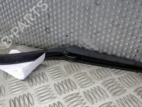 front-windshield-wiper-arm-alfa-romeo-mito-955_-2008-2009-2010-2011-2012-2013-2014-2015-2016-2017-2018-23055643 main image